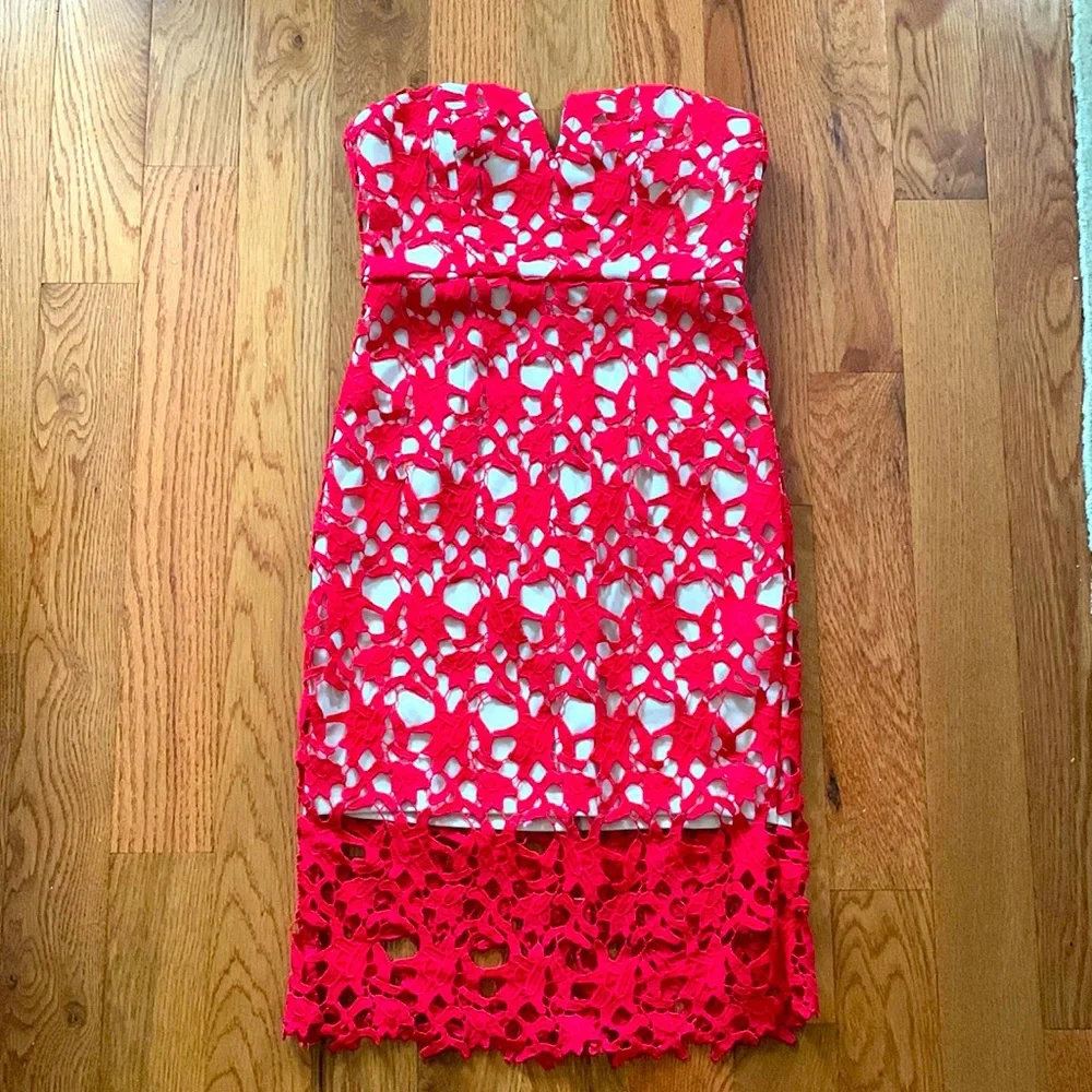 Forever 21 Contemporary Strapless Red Lace Nude Dress Party Dress Unique wedding - Picture 6 of 6